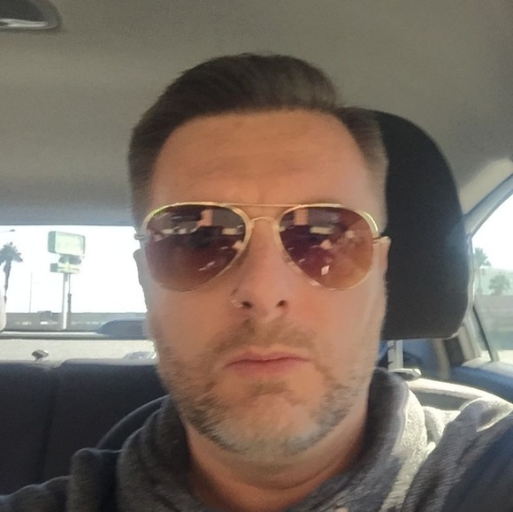 Meet your Posher, Brett - Picture 1 of 1